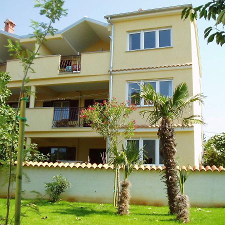 Apartment Nina Rovinj Exterior photo